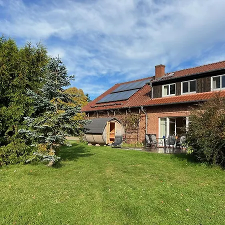 Gut Am - Ferienhaeuser 度假居 *