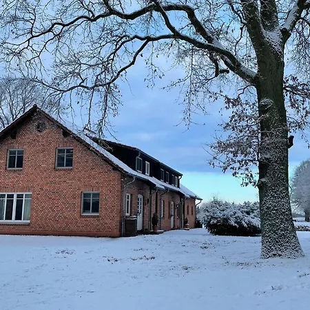 Gut Am - Ferienhaeuser 度假居 *