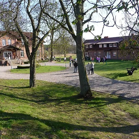 Gut Am - Ferienhaeuser 度假居 *